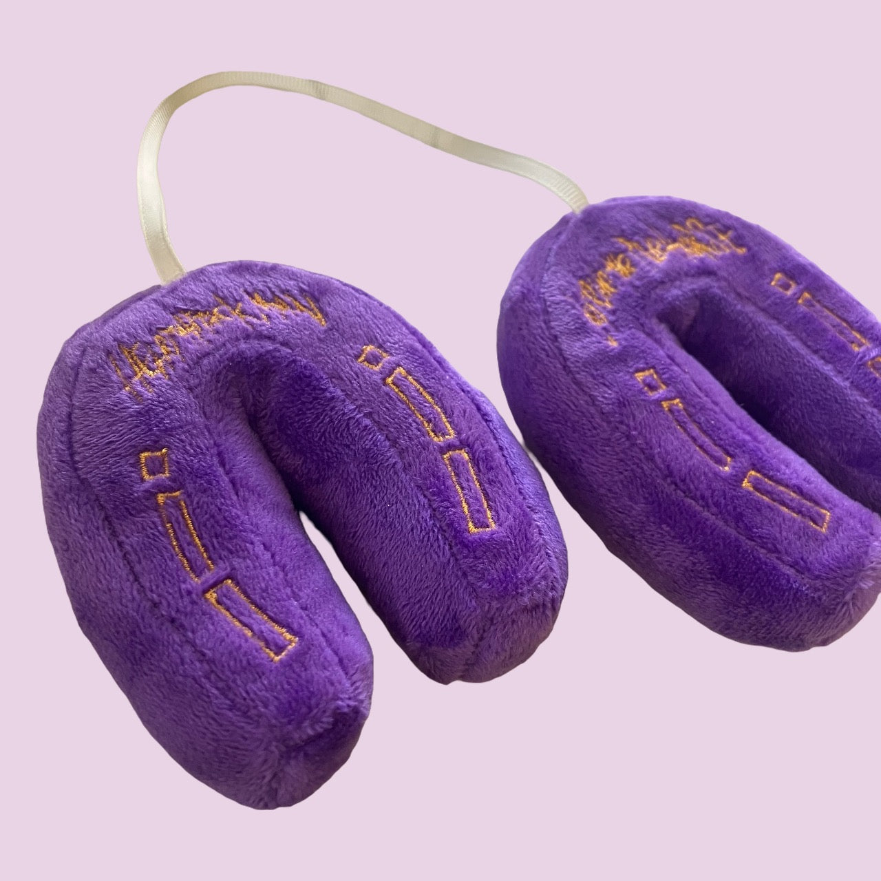 Fuzzy Horseshoes